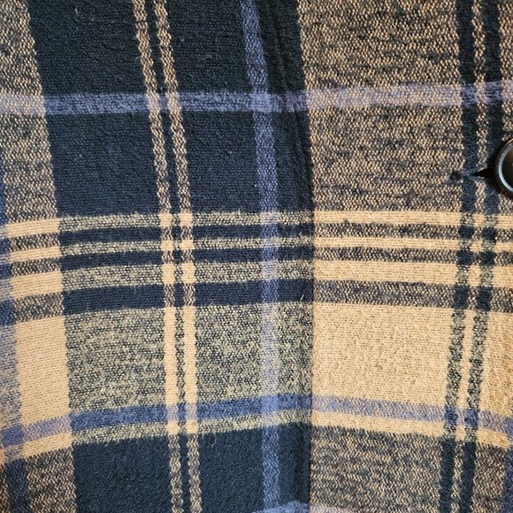 Tentree Plaid Fannel Cacoon Cardigan - Picture 7 of 9